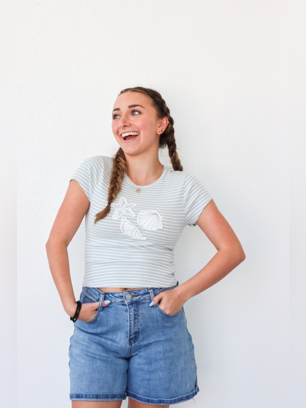 Le Lis Striped Sea Shell Patch Tee - Light Blue & White M